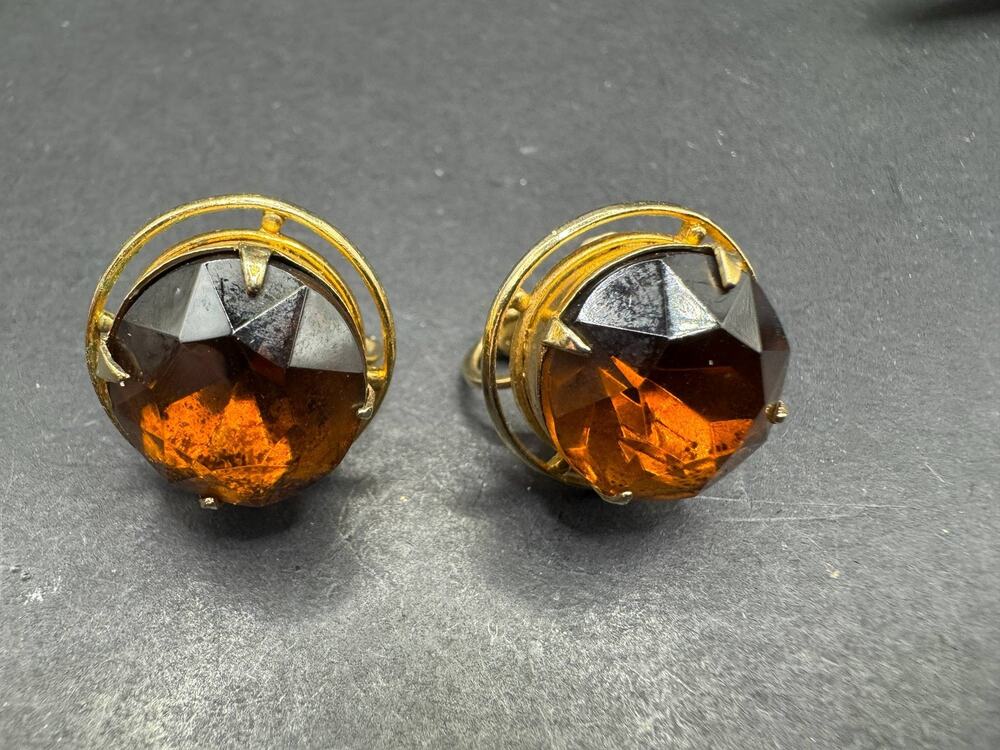 Vintage Accessocraft Gold Tone Screw Back Earrings Amber Faceted Glass Stones